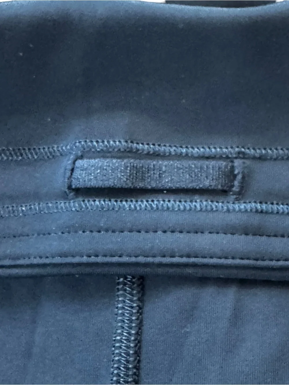 NWOTs LuLuLemon Size 18 Blue Power Thru High Rise Crop 23” Leggings LW6BPWS